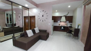 One bedroom Luxery 9 Kostelna str Near Maidan